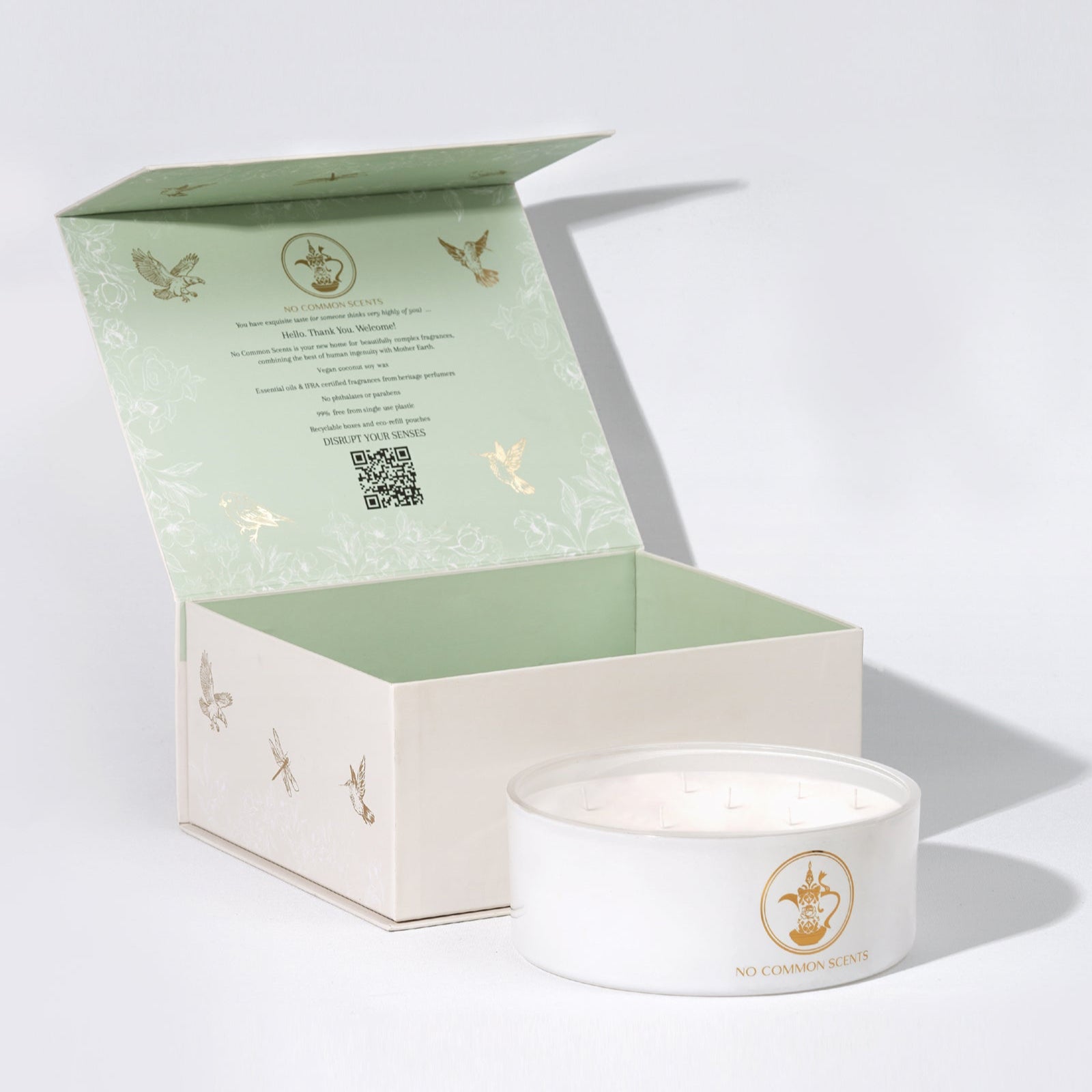 Disruptive Aunty Al Bayt Candle, 1300g