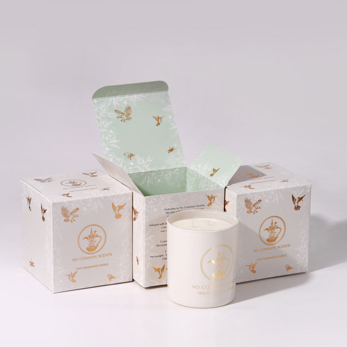 Tea At The Palace Classic Candle - 350g